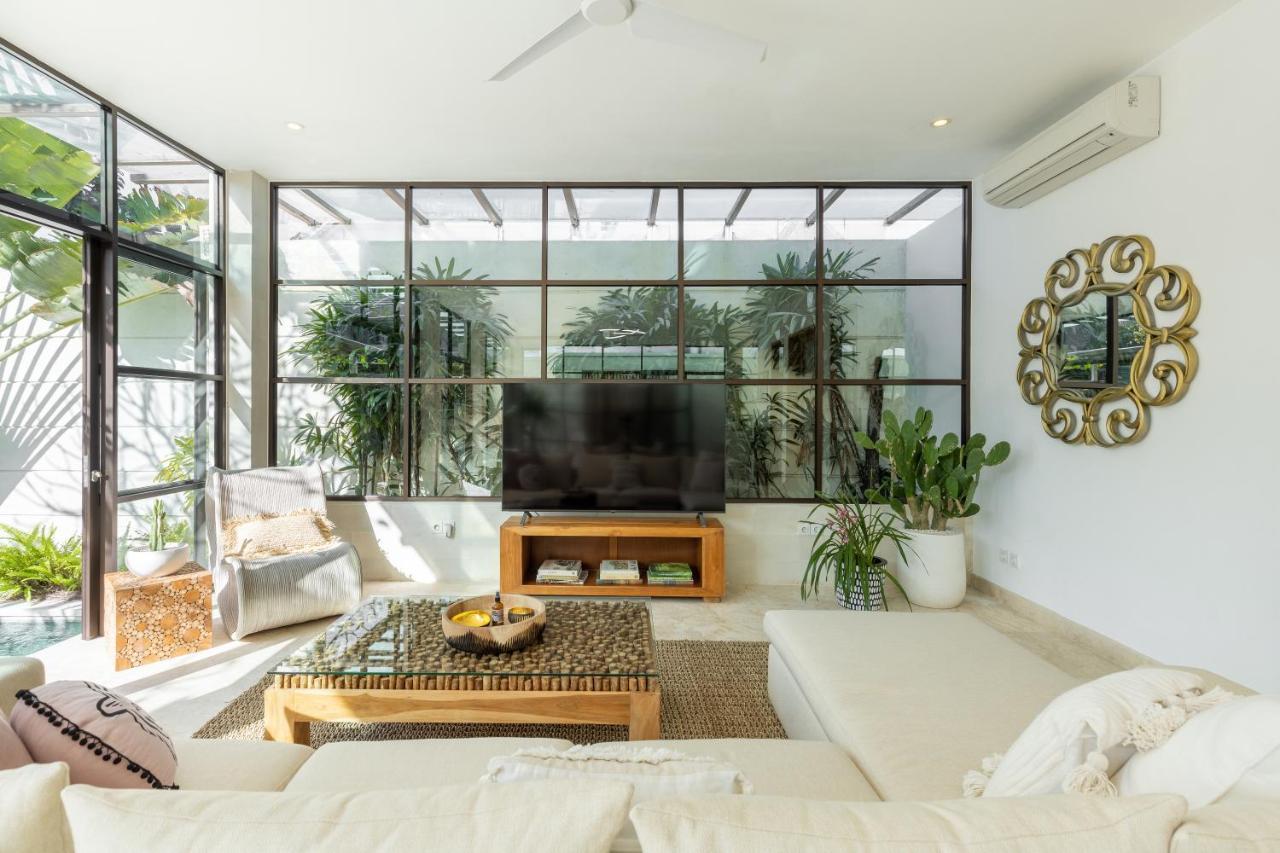 Villa Lumut 3 Bedrooms Central Seminyak Eksteriør billede
