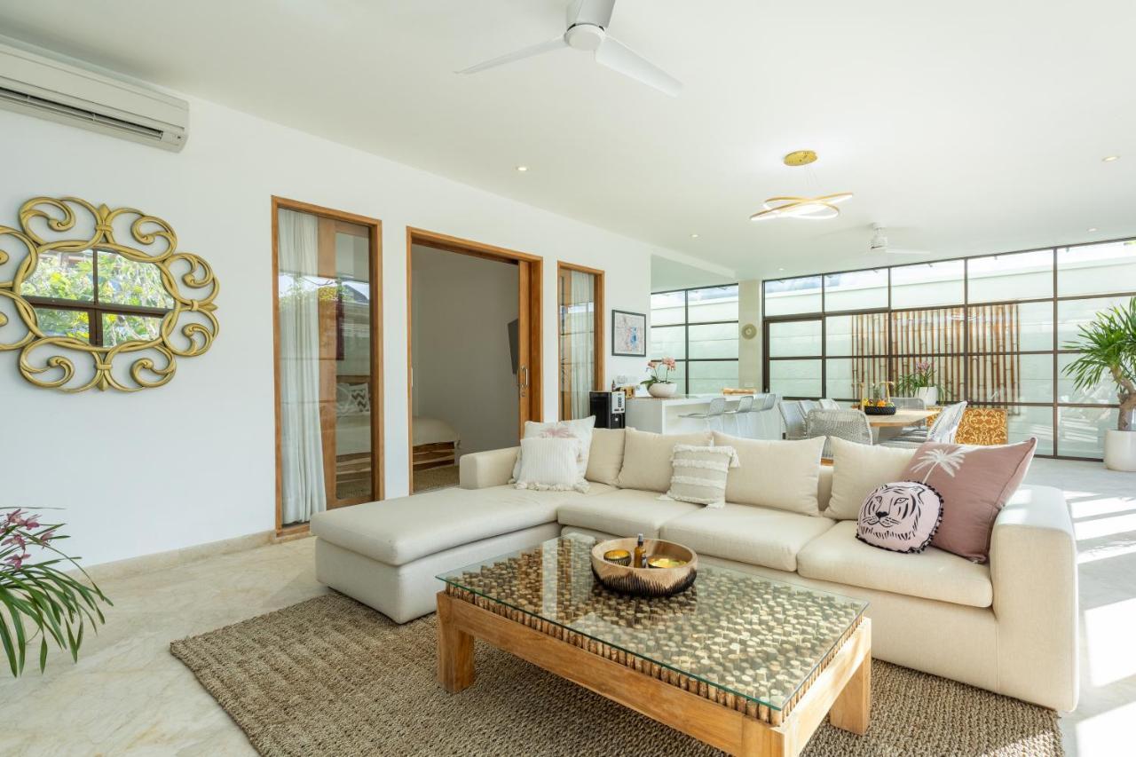 Villa Lumut 3 Bedrooms Central Seminyak Eksteriør billede